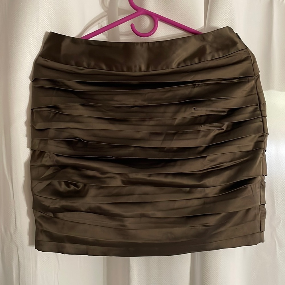 EXPRESS. Bronze mini skirt, high waisted. Size 6.